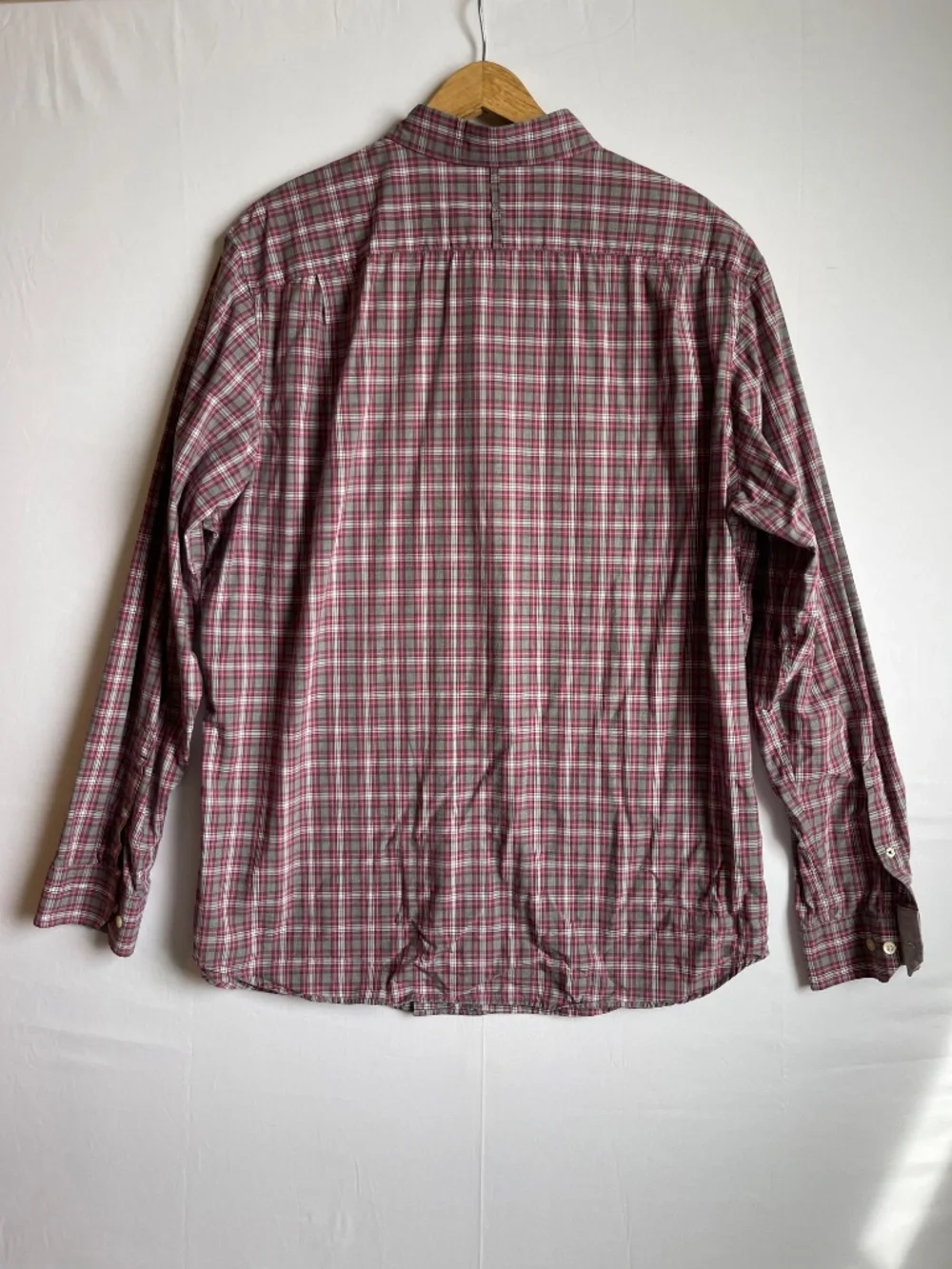 Banana Republic Men's Red Gray Plaid Cotton Long Sleeve Button Up Shirt XL